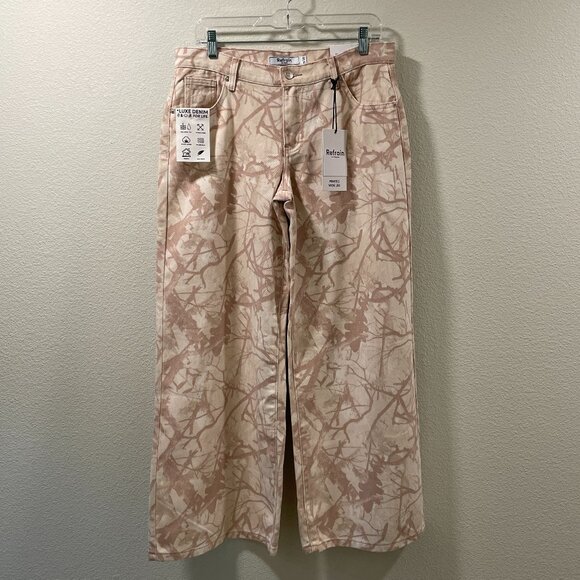 REFRAIN (NWT) Mid-rise Wide Leg Pink Camo/Outdoor Print Jeans, Ivory/Pink - 9/29 - Picture 1 of 9
